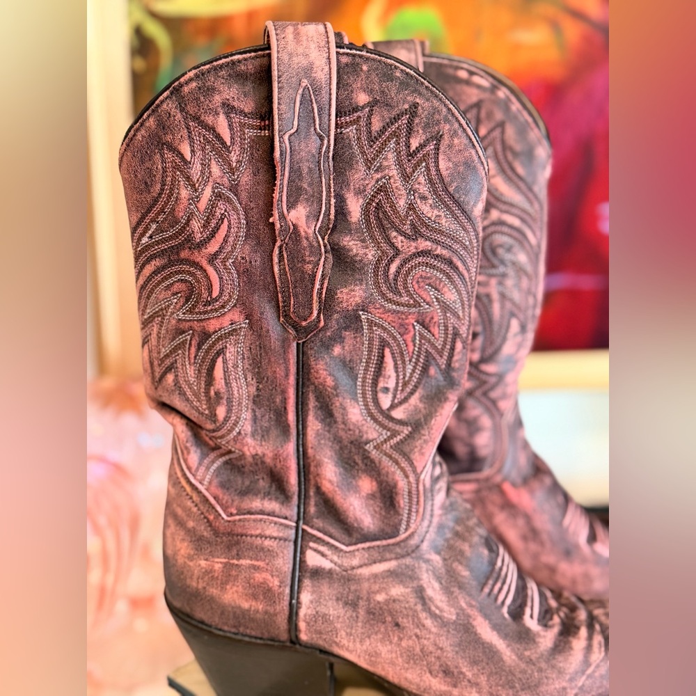 Dan Post Pink Distressed Leather Cowboy Boots Size 6.5 Western Snip Toe - Picture 2 of 12